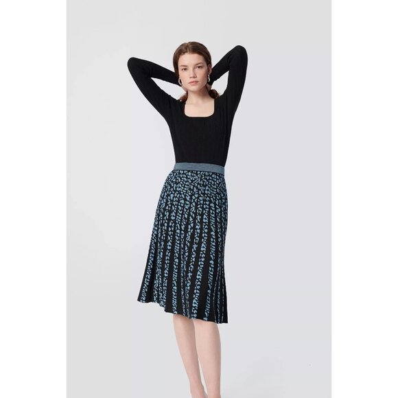 Diane Von Furstenburg DVF Susan Skirt Tiny Leopard Sky Blue